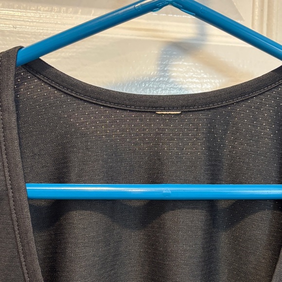 Vuori Men's Black Tank Top with Pocket - Picture 5 of 7